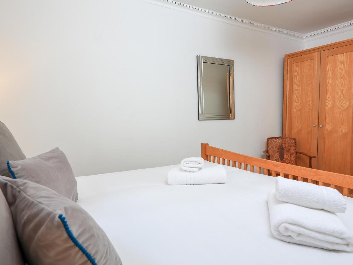 The Corner House Apartment ดาร์ตมัธ ภายนอก รูปภาพ
