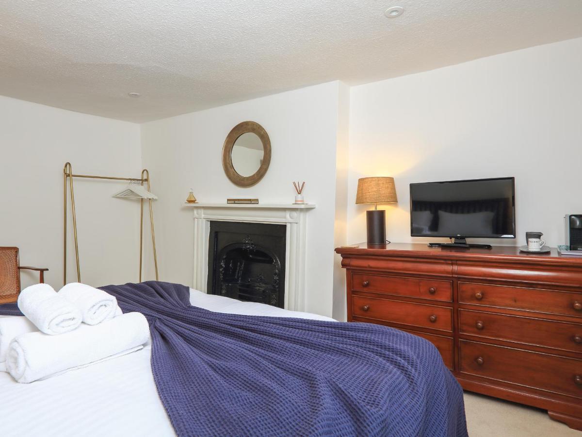 The Corner House Apartment ดาร์ตมัธ ภายนอก รูปภาพ